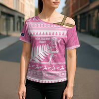 New Zealand Christmas Rugby Personalised Cross Shoulder Shirt Meri Kirihimete All Black Maori Pink Version - Polynesian Pride