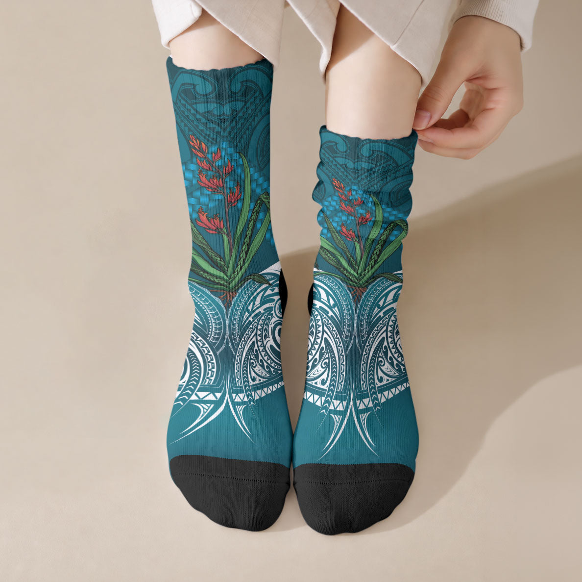 Rongoa Maori New Zealand Harakeke Crew Socks NZ Weaving Pattern Dark Teal LT14 Crew Socks Dark Teal - Polynesian Pride