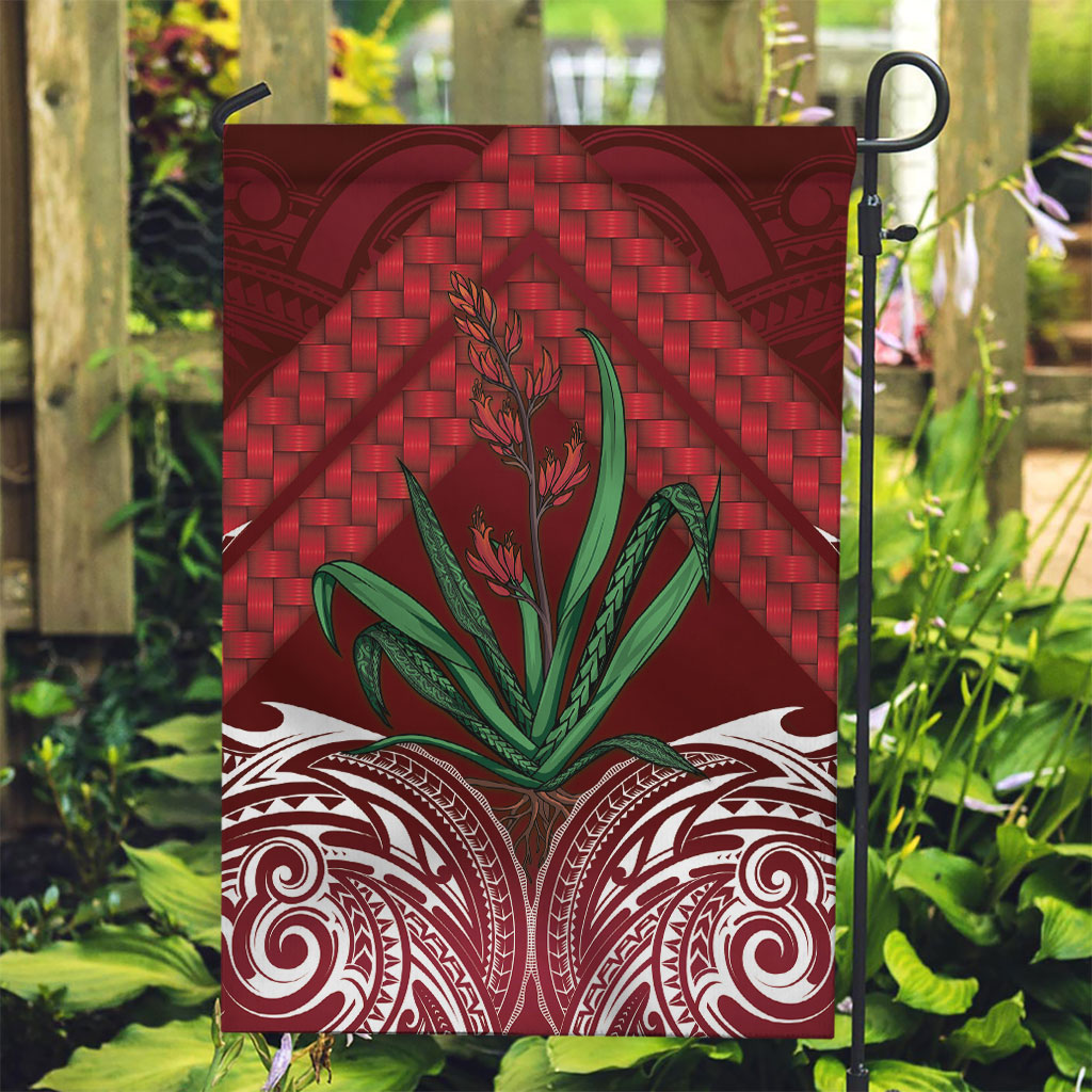 Rongoa Maori New Zealand Harakeke Garden Flag NZ Weaving Pattern Red LT14 Garden Flag Red - Polynesian Pride