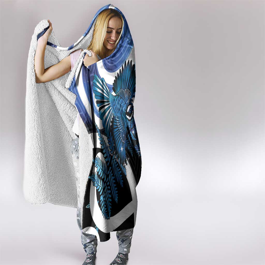 Piwakawaka New Zealand Matariki Hooded Blanket Maori New Year Silver Fern Blue Galaxy LT14 - Polynesian Pride