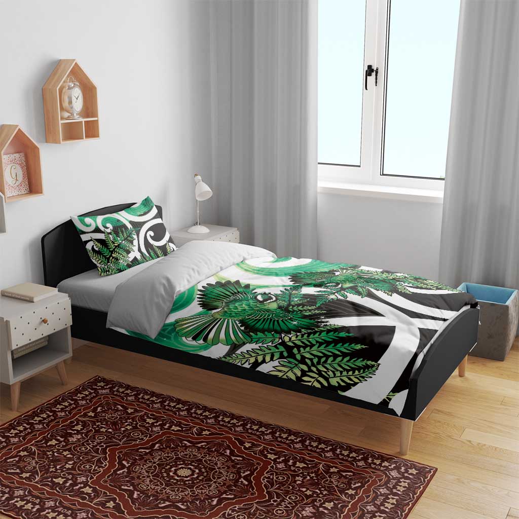 Piwakawaka New Zealand Matariki Bedding Set Maori New Year Silver Fern Green Galaxy