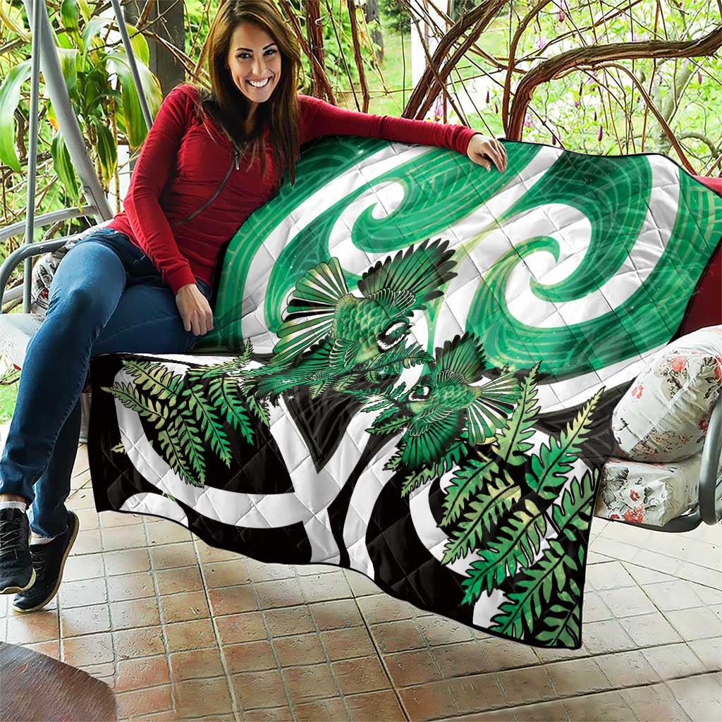 Piwakawaka New Zealand Matariki Quilt Maori New Year Silver Fern Green Galaxy LT14 - Polynesian Pride