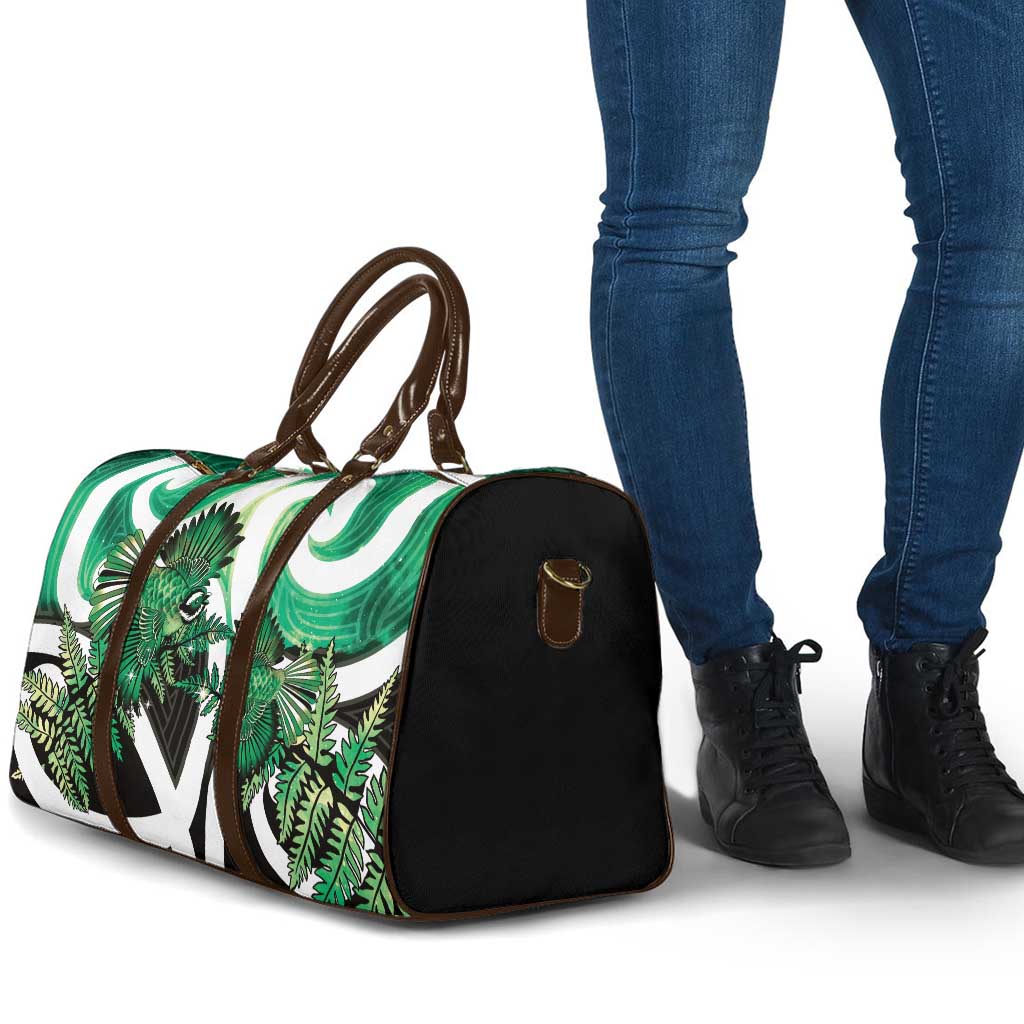 Piwakawaka New Zealand Matariki Travel Bag Maori New Year Silver Fern Green Galaxy LT14 - Polynesian Pride