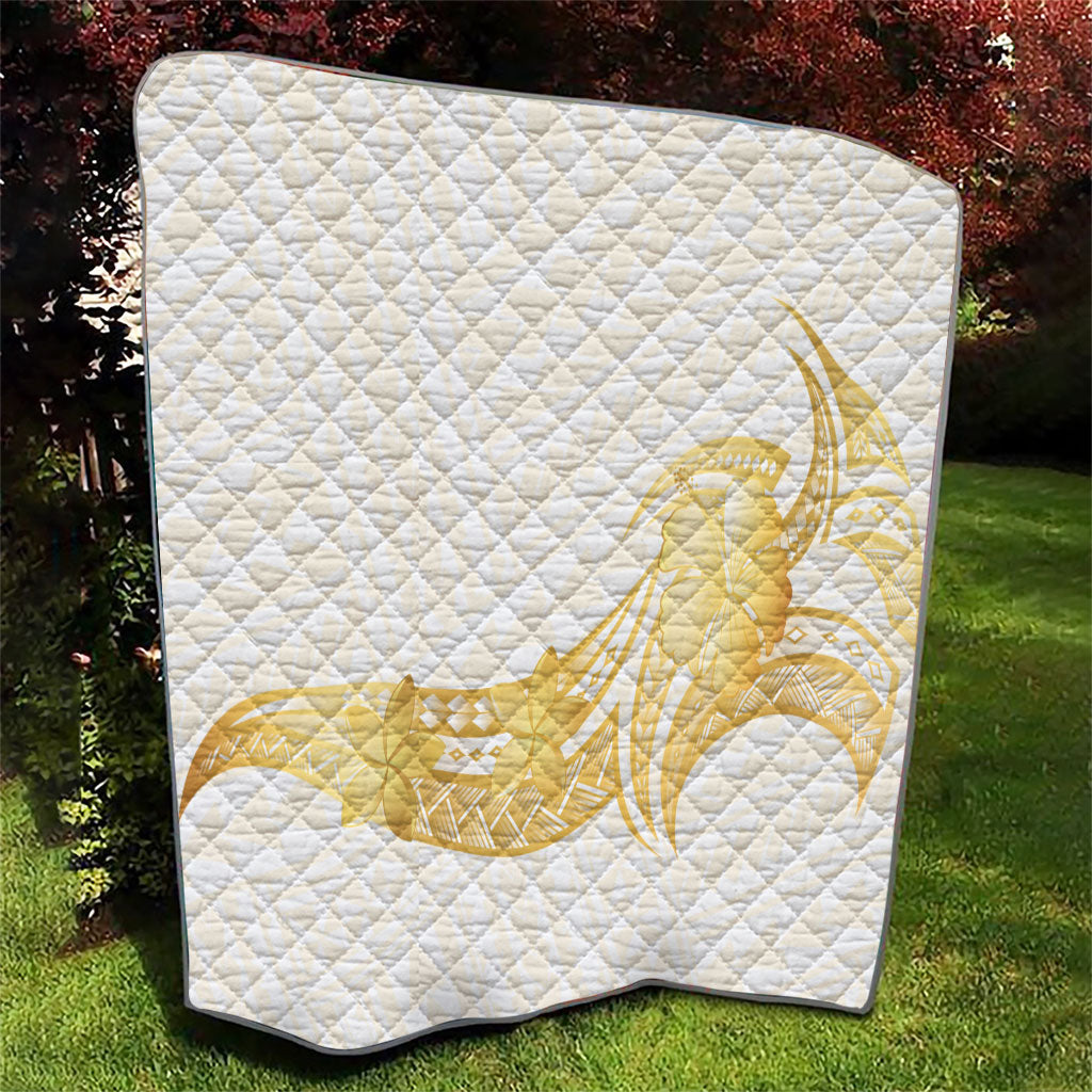 Polynesia White Sunday Quilt Polynesian Tattoo Plumeria Hibiscus Gold