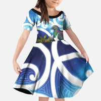 Kekeru New Zealand Matariki Family Matching Off Shoulder Short Dress and Hawaiian Shirt Kukupa Kowhai Maori New Year Blue Version LT14 Daughter's Dress Blue - Polynesian Pride