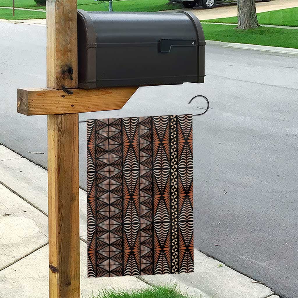 Malo e lelei Tonga Garden Flag Tongan Ngatu Vintage Brown - Polynesian Pride