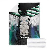 Aotearoa Korowai Motif Blanket Hei Tiki Poutama Maori Pattern