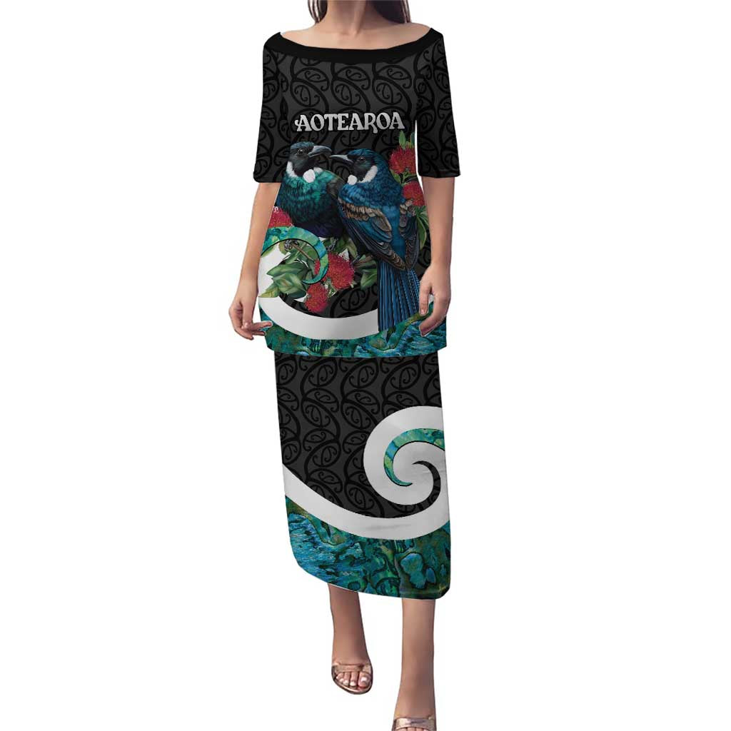 Personalised Valentine's Day New Zealand Puletasi Tui Bird Couple Kowhaiwhai Mix Pohutukawa LT14 Long Dress Black - Polynesian Pride
