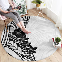 Black White Polynesia Tropical Flowers Round Carpet