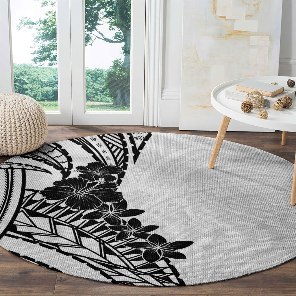 Black White Polynesia Tropical Flowers Round Carpet