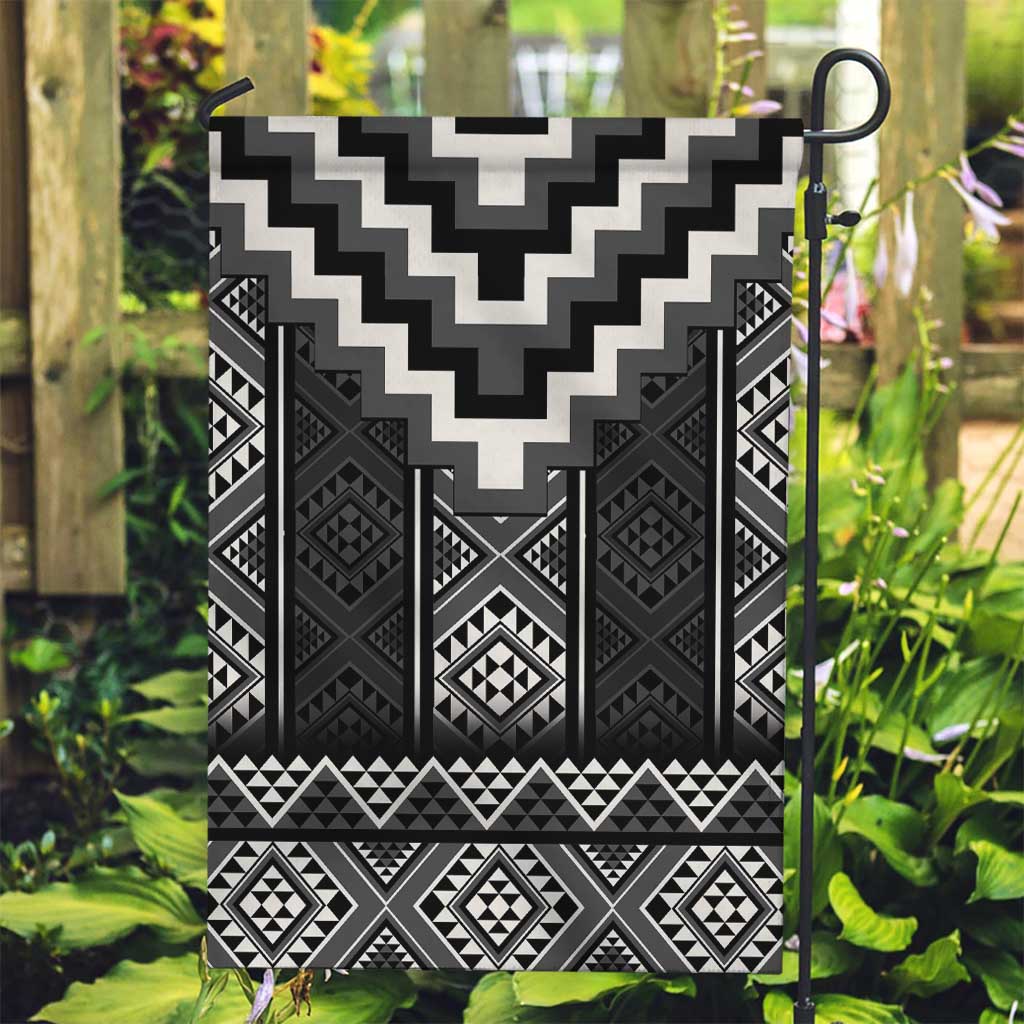 Black Taniko Aotearoa Garden Flag Niho Taniwha Mix Poutama LT14