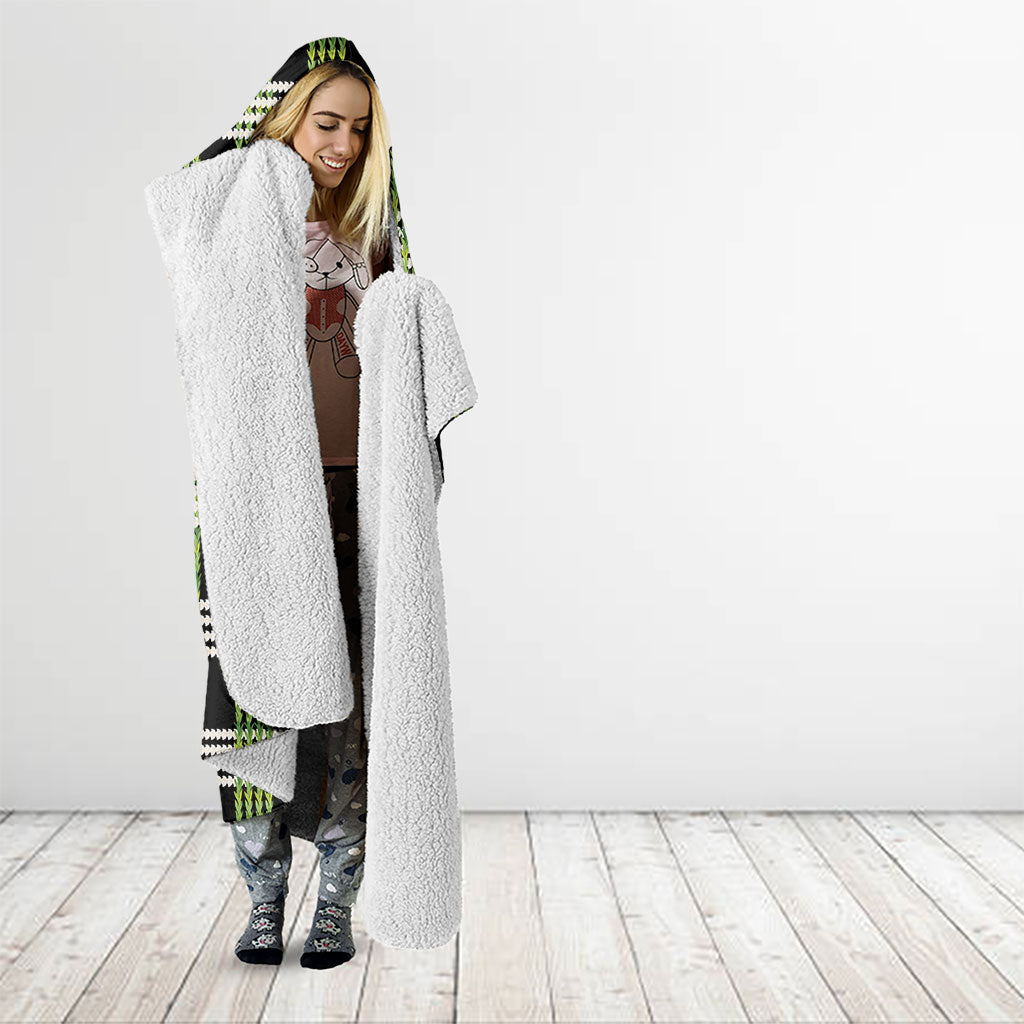 Aloha Hawaii Pakalana Pikake Lei Hooded Blanket Palaka Inspired Hawaiian-plaid Black