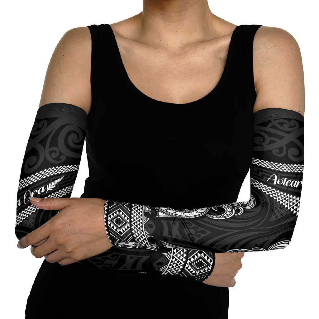 Kia Ora New Zealand Arm Sleeves Maori Language Week Pango Taniko Motif - Polynesian Pride