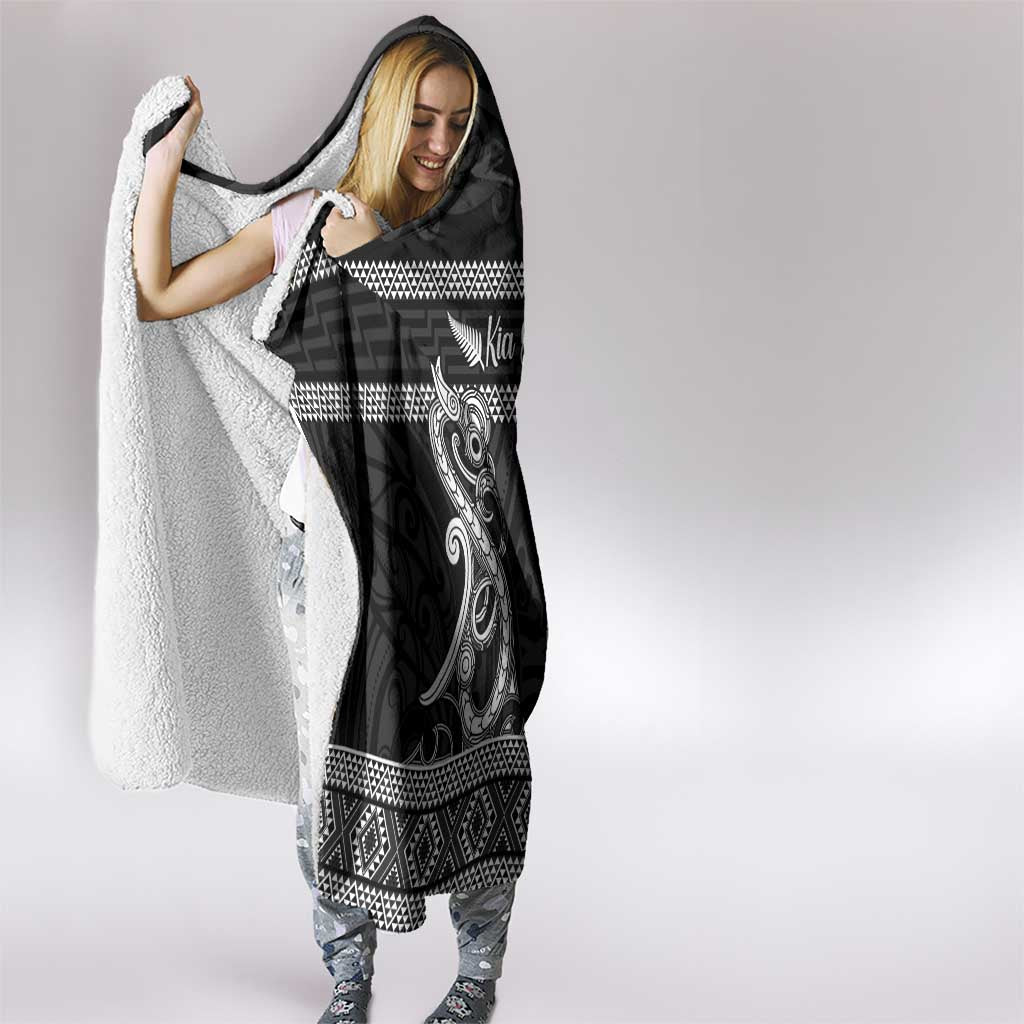 Kia Ora New Zealand Hooded Blanket Maori Language Week Pango Taniko Motif - Polynesian Pride