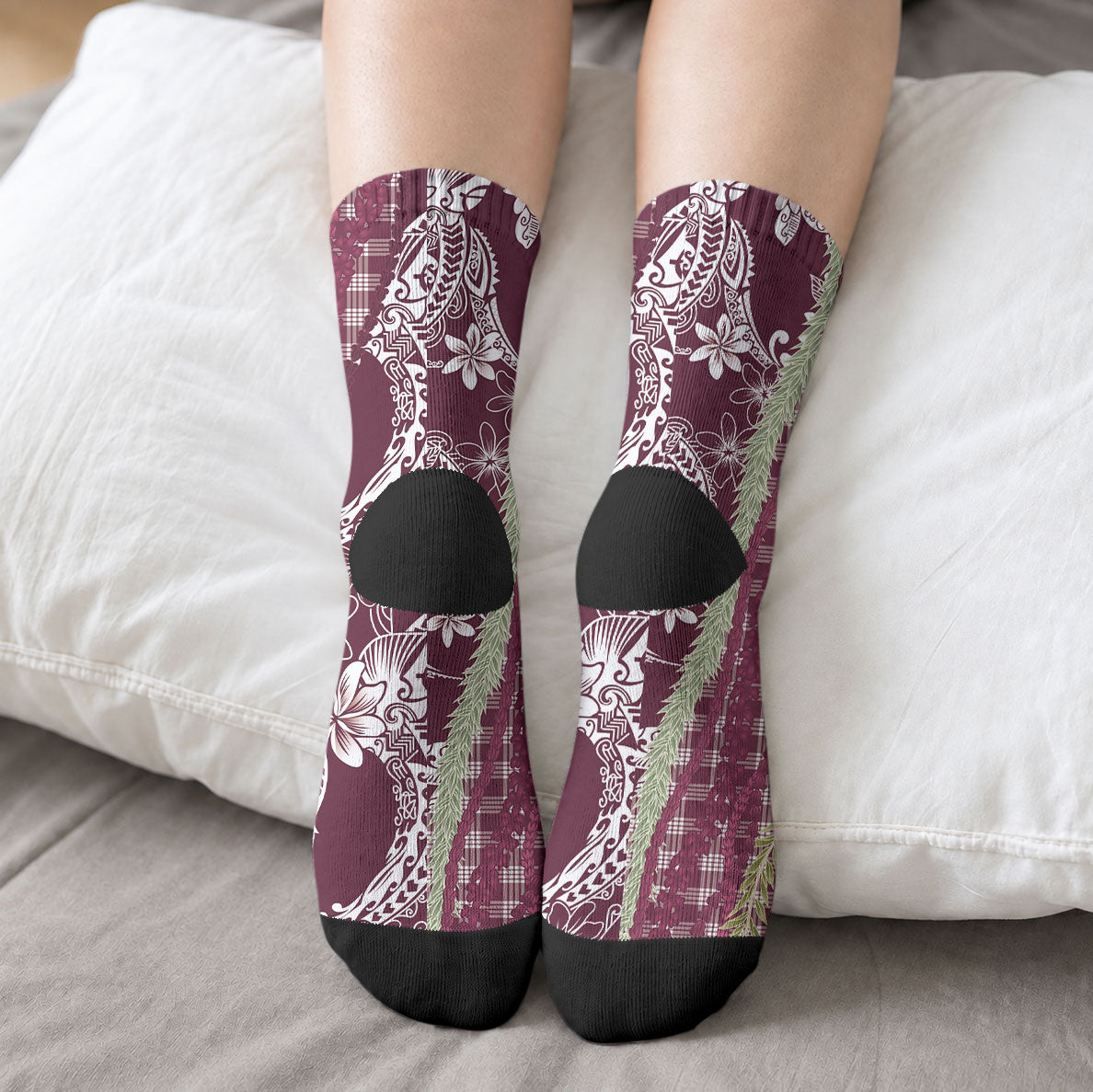 Burgundy Palaka Hawaii Leis Crew Socks Hawaiian-plaid Elegant Tropical Vibes LT14 - Polynesian Pride