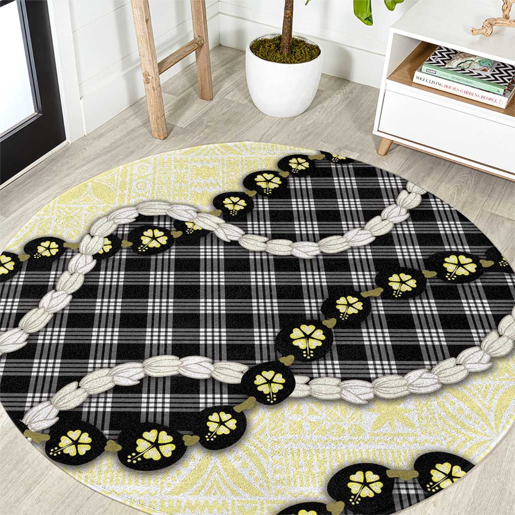 Black Palaka Hawaii Round Carpet Kukui Nut Pikake Lei Hawaiian Tapa Pattern - Polynesian Pride