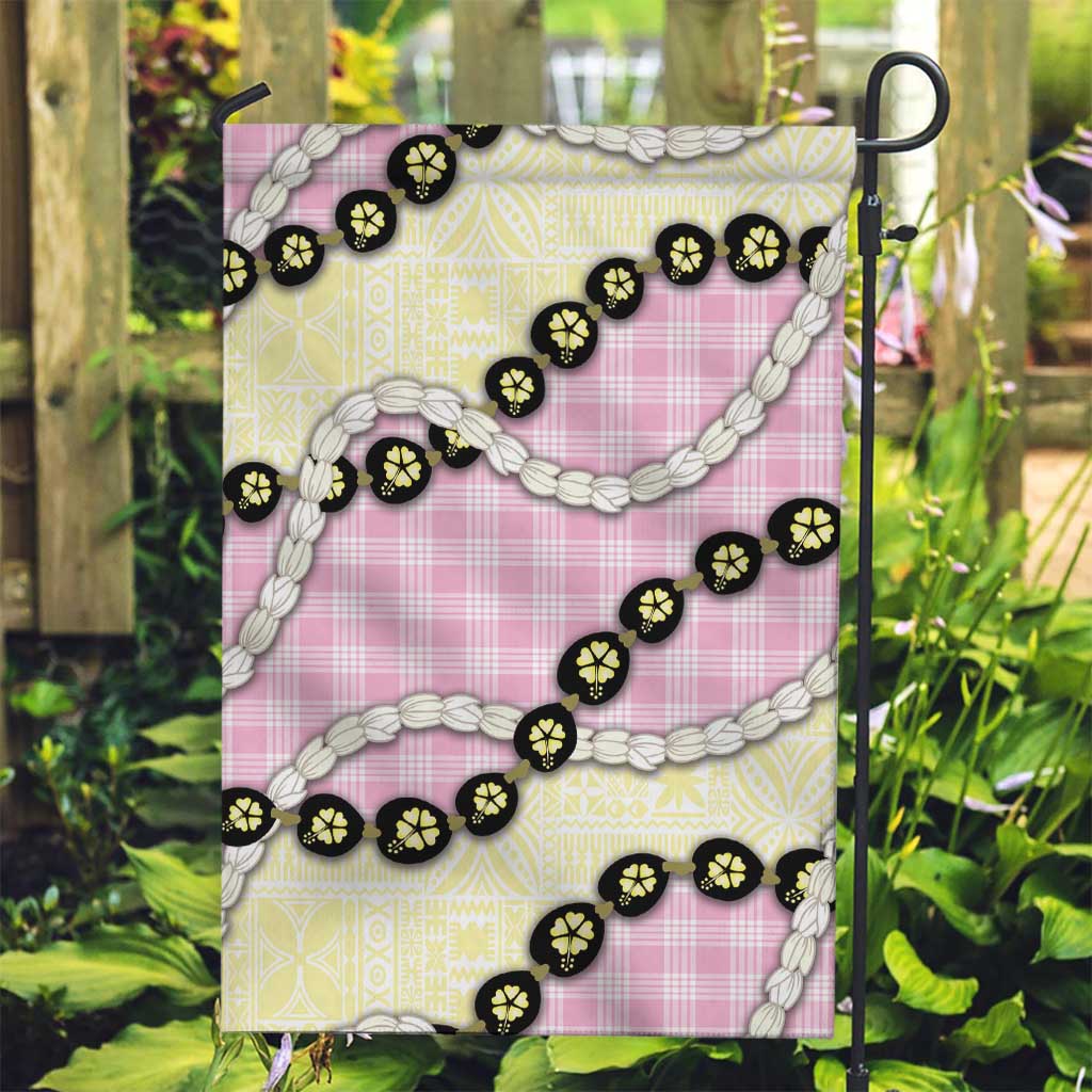Pink Palaka Hawaii Garden Flag Kukui Nut Pikake Lei Hawaiian Tapa Pattern - Polynesian Pride