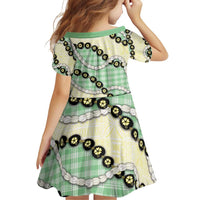 Green Palaka Hawaii Family Matching Puletasi and Hawaiian Shirt Kukui Nut Pikake Lei Hawaiian Tapa Pattern - Polynesian Pride