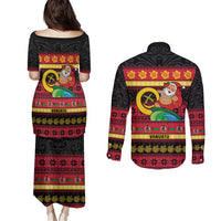 Vanuatu Christmas Couples Matching Puletasi and Long Sleeve Button Shirt Joyeux Noel Surfing Santa With Boar Tusk - Polynesian Pride