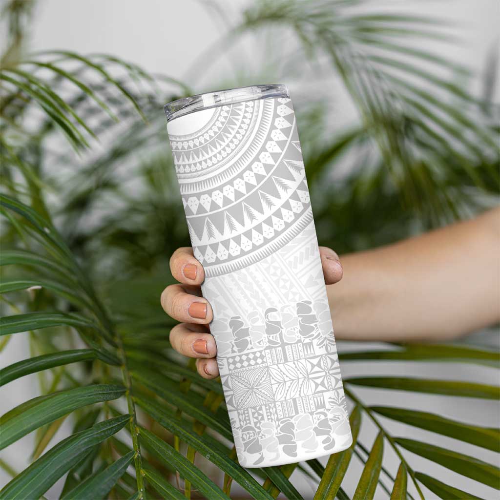 Niue White Sunday Skinny Tumbler Tapu Fanau Ia Puakenikeni Hiapo Pattern - Polynesian Pride