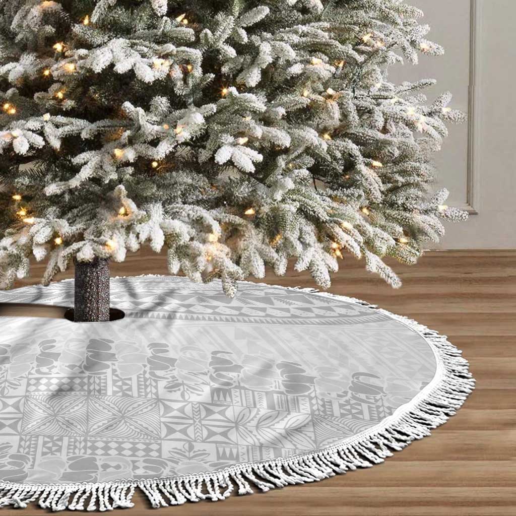 Niue White Sunday Tree Skirt Tapu Fanau Ia Puakenikeni Hiapo Pattern - Polynesian Pride
