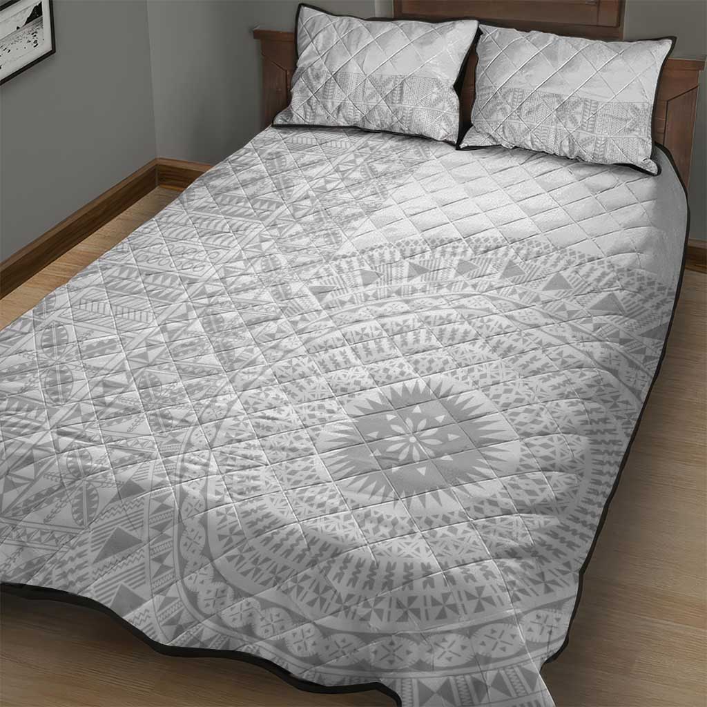 Niue White Sunday Quilt Bed Set Half Hiapo Pattern Vibes - Polynesian Pride