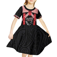 Toitu Te Tiriti O Waitangi Kid Short Sleeve Dress Maori Wharenui With Taniko Motifs LT14 - Polynesian Pride