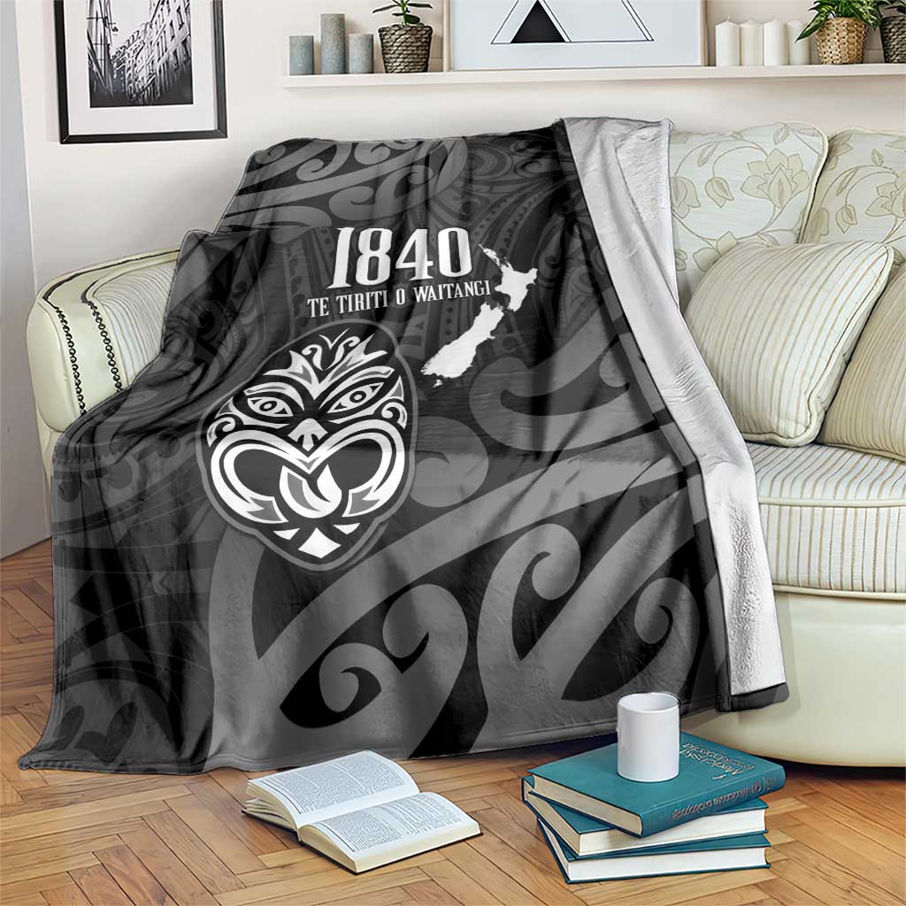 New Zealand 1840 Waitangi Day Blanket Aotearoa Haka Mask - Black Version