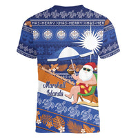 Marshall Islands Christmas Women V-Neck T-Shirt Beachy Santa Monono ilo raaneoan Nejin - Polynesian Pride