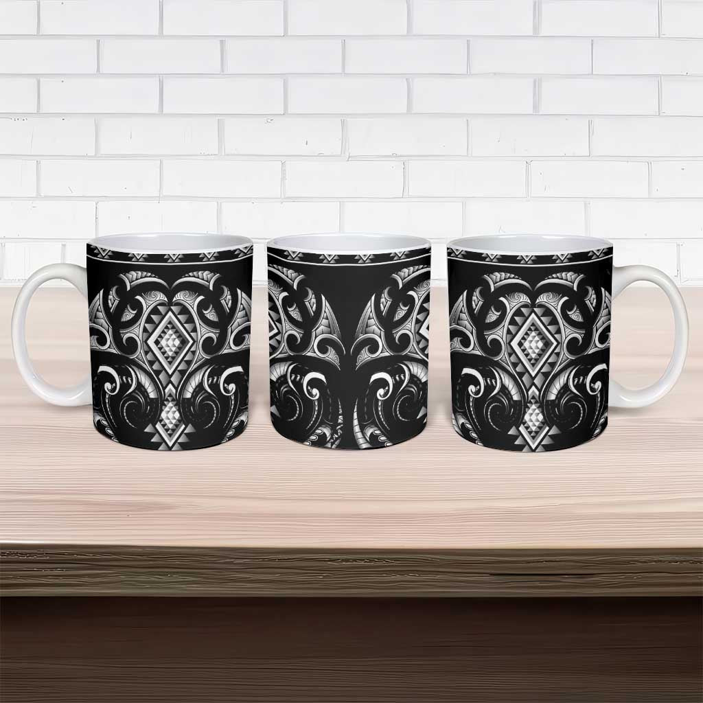 Black Ngaru Taniko With Aotearoa Maori Tattoo Ceramic Mug - Polynesian Pride