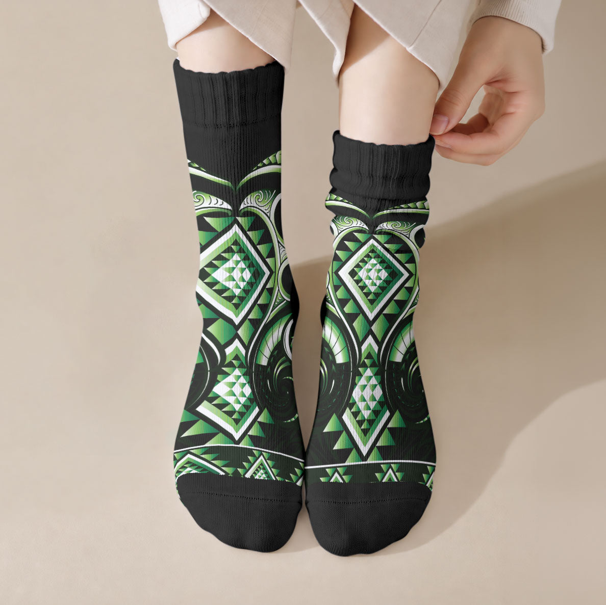 Green Ngaru Taniko With Aotearoa Maori Tattoo Crew Socks LT14 Crew Socks Green - Polynesian Pride