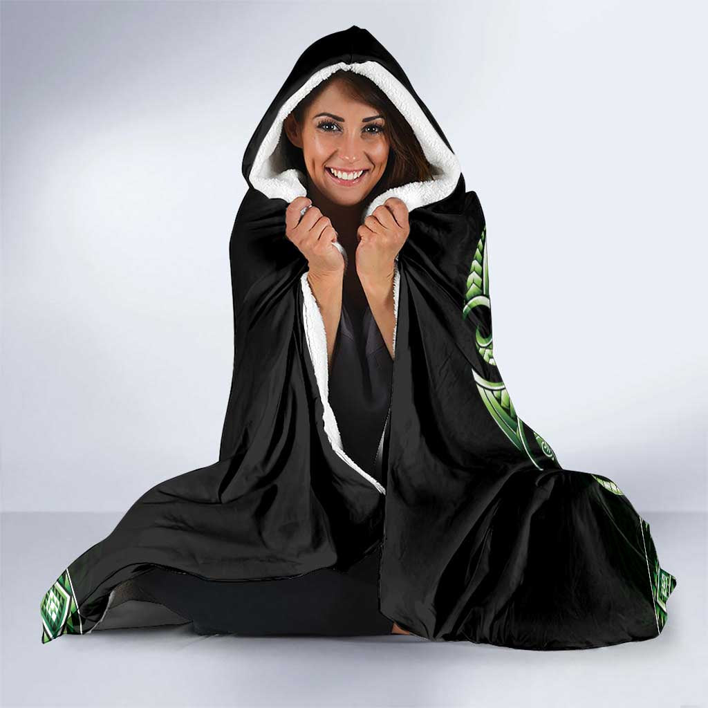 Green Ngaru Taniko With Aotearoa Maori Tattoo Hooded Blanket