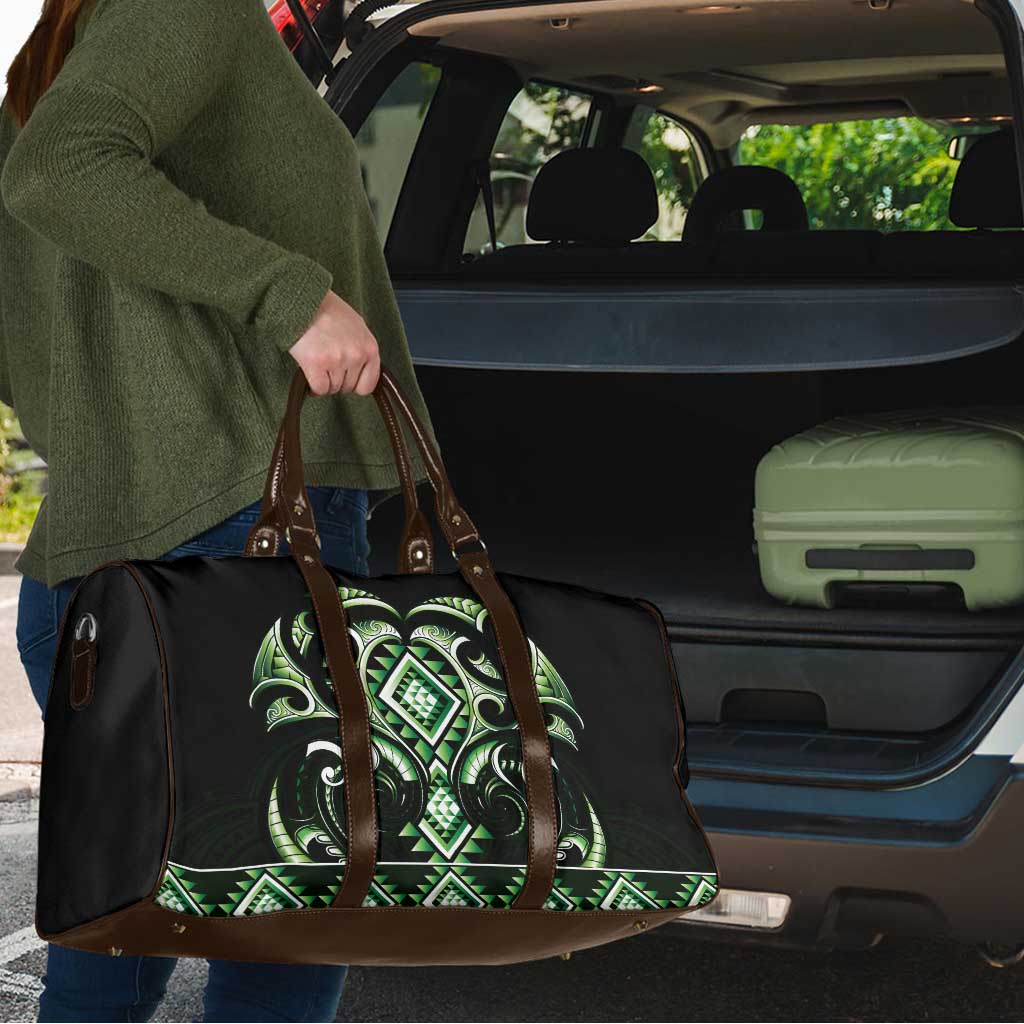 Green Ngaru Taniko With Aotearoa Maori Tattoo Travel Bag - Polynesian Pride