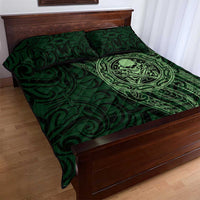 New Zealand Skull Darts Quilt Bed Set Aotearoa Maori Chest Tattoo Stylized Green - Polynesian Pride