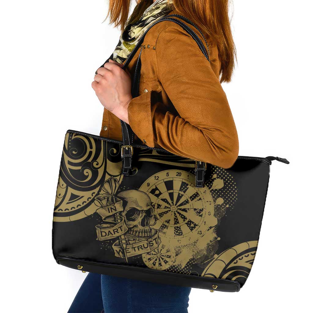 New Zealand Darts Leather Tote Bag Skull In Dart We Trust Maori Pattern - Polynesian Pride