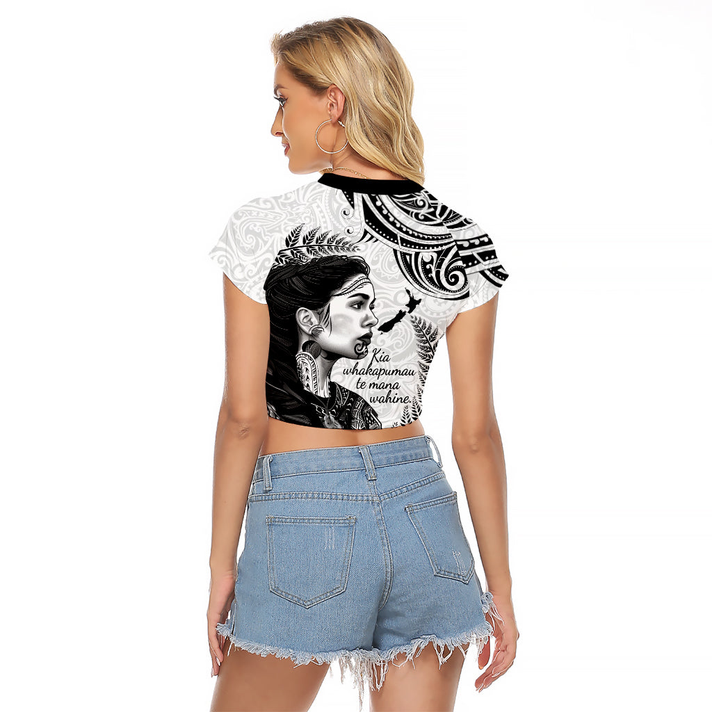 New Zealand Women's Day Raglan Cropped T Shirt Aotearoa Kia Whakapumau Te Mana Wahine LT14 - Polynesian Pride