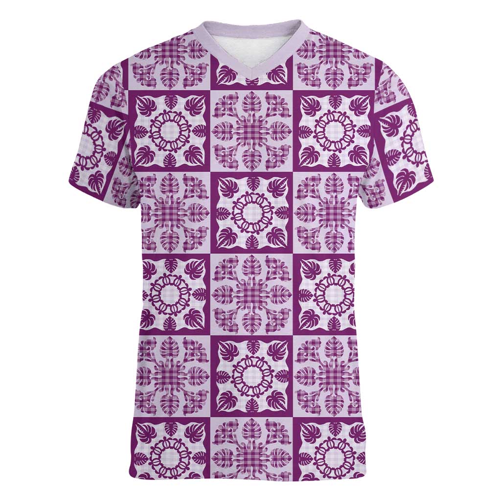 Poni Palaka Quilt Hawaii Women V-Neck T-Shirt Hawaiian Tropical Monstera Sea Turtle