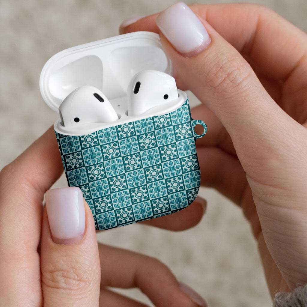 Cyan Palaka Quilt Hawaii AirPods Case Hawaiian Tropical Monstera Sea Turtle