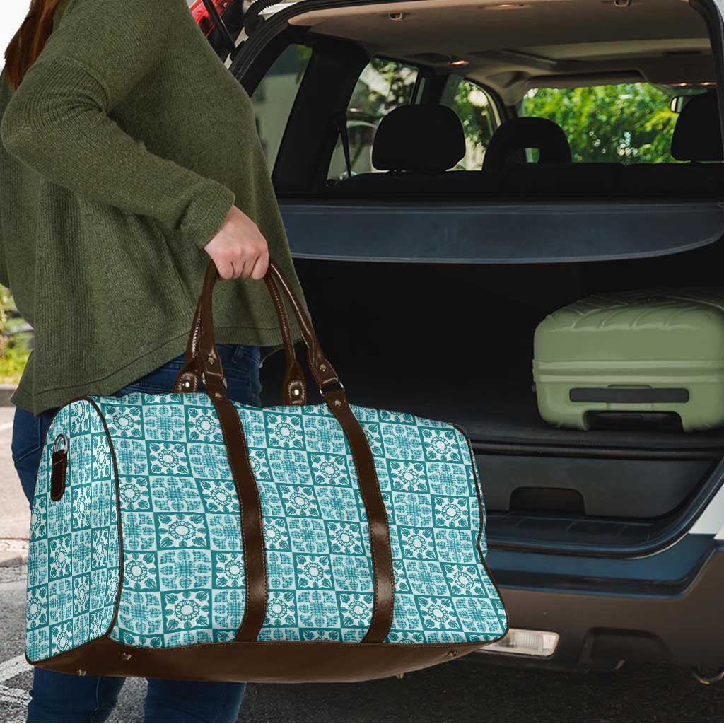 Cyan Palaka Quilt Hawaii Travel Bag Hawaiian Tropical Monstera Sea Turtle