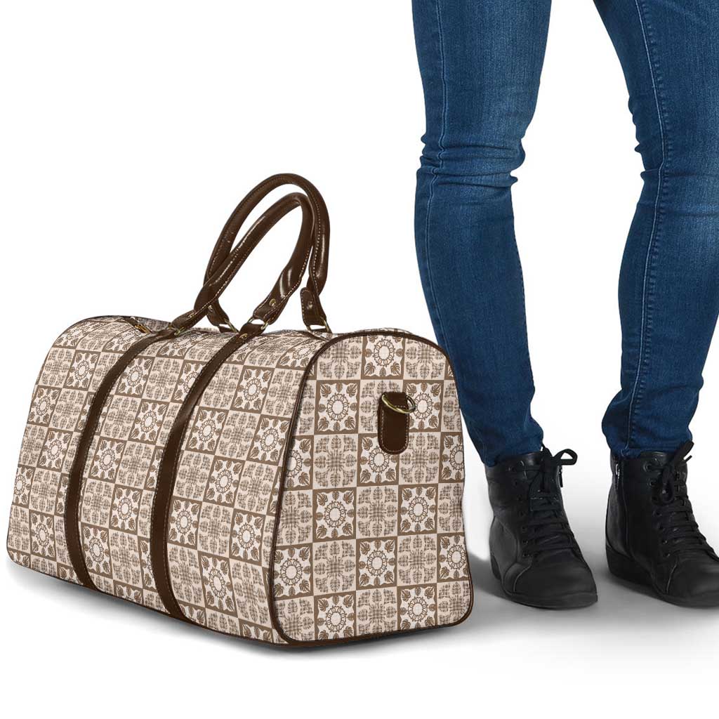 Beige Palaka Quilt Hawaii Travel Bag Hawaiian Tropical Monstera Sea Turtle