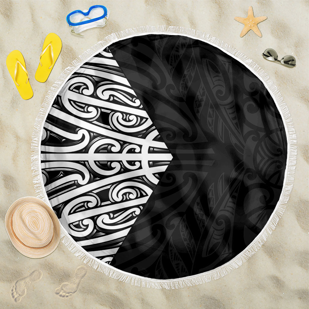 Black New Zealand Puhoro Maori Tattoo Beach Blanket