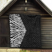 Black New Zealand Puhoro Maori Tattoo Quilt