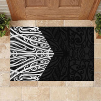 Black New Zealand Puhoro Maori Tattoo Rubber Doormat