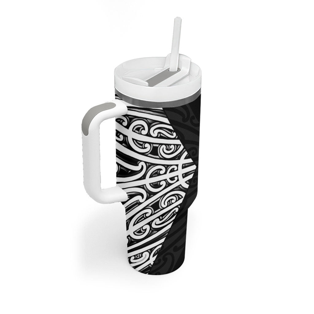 Black New Zealand Puhoro Maori Tattoo Tumbler With Handle
