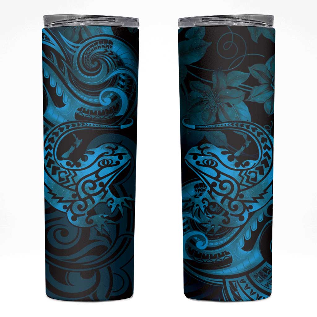 New Zealand Tuatara Skinny Tumbler Aotearoa Maori Clematis Flowers - Blue