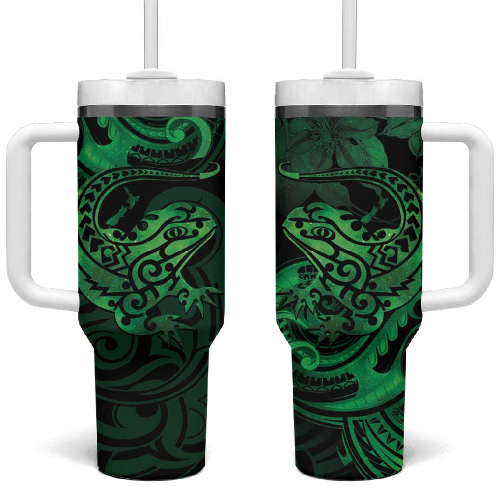 New Zealand Tuatara Tumbler With Handle Aotearoa Maori Clematis Flowers - Green