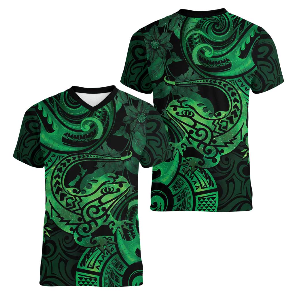 New Zealand Tuatara Women V-Neck T-Shirt Aotearoa Maori Clematis Flowers - Green LT14 - Polynesian Pride