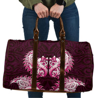 New Zealand Ta Moko Travel Bag Aotearoa Maori Chest Tattoo Pink LT14 Pink - Polynesian Pride