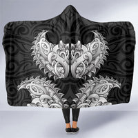 New Zealand Ta Moko Hooded Blanket Aotearoa Maori Chest Tattoo Black LT14 One Size Black - Polynesian Pride