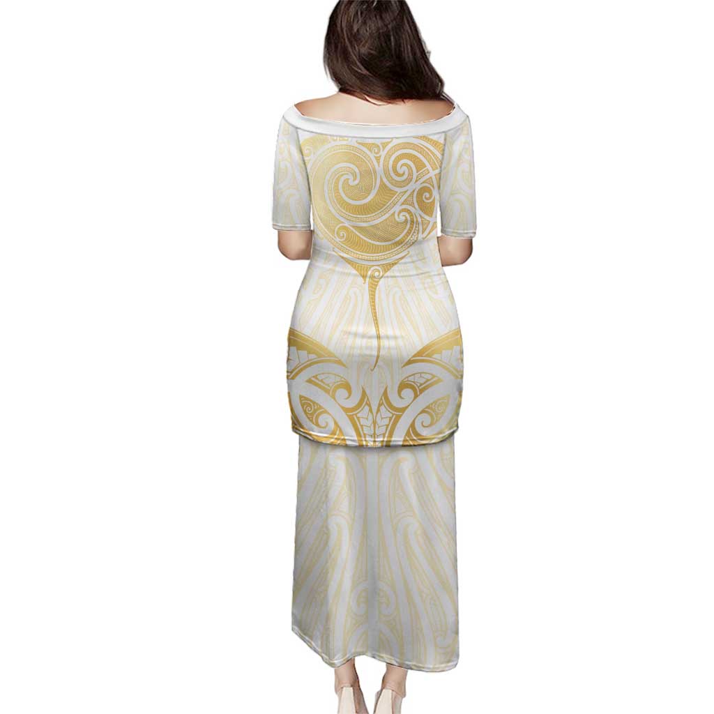 Gold White New Zealand Manta Ray Family Matching Puletasi and Hawaiian Shirt Aotearoa Maori Haehae - Polynesian Pride